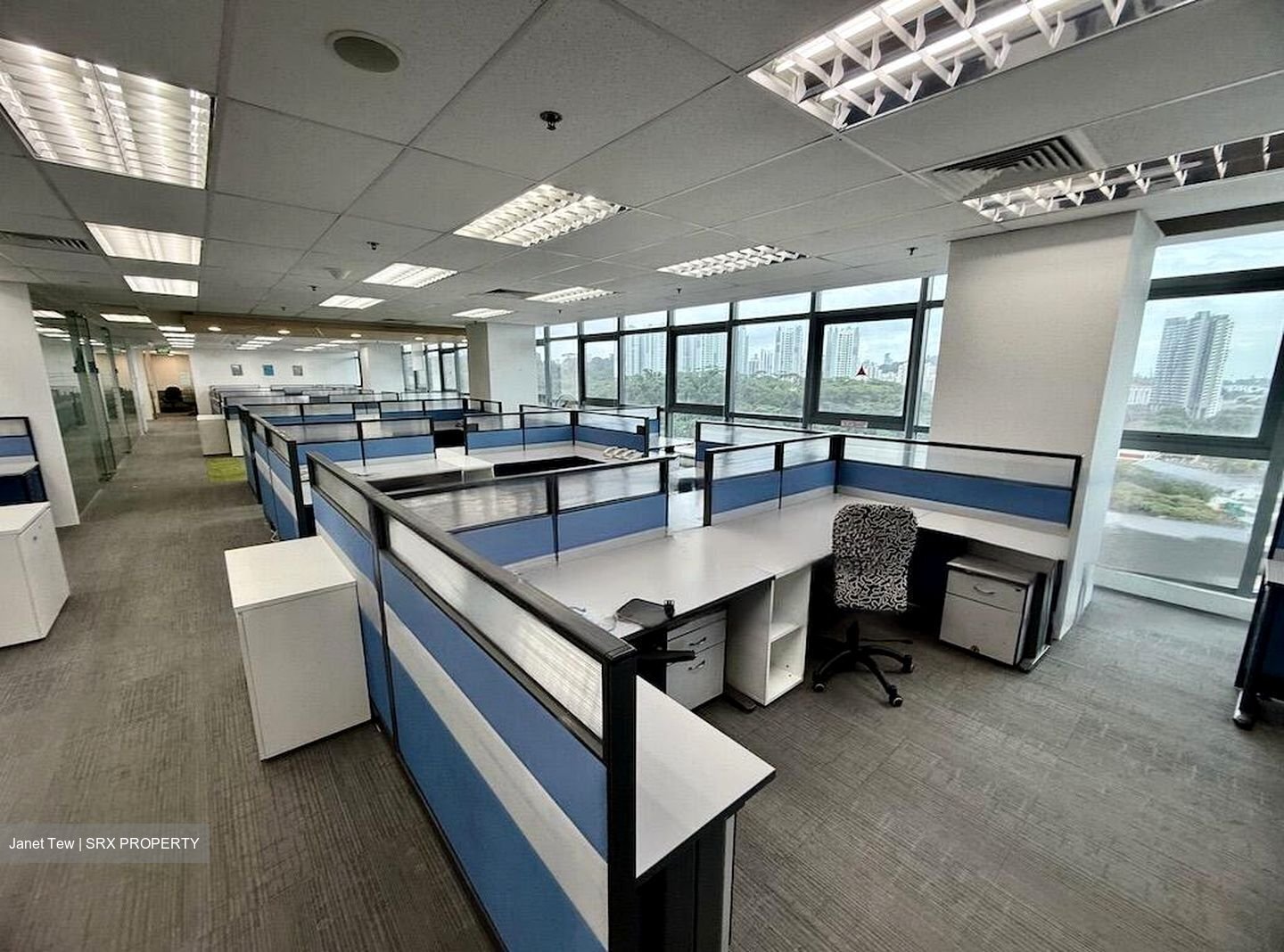 Fragrance Empire Building (D5), Office #457510971